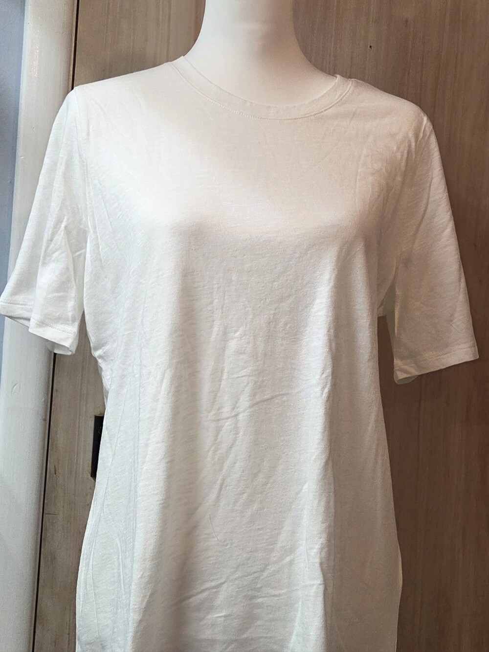Banana Republic Women's Malibu Tee in White - L - NWT